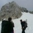Na nejbližší sklále začátek feraty na vrchol Höher Dachstein