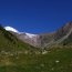 Elbrus se nám poprvé zjevil. Vidět je nižší západní vrchol.